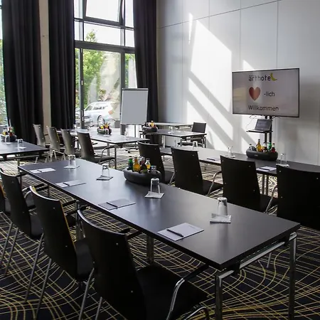 호텔 Euronova Arthotel 4*