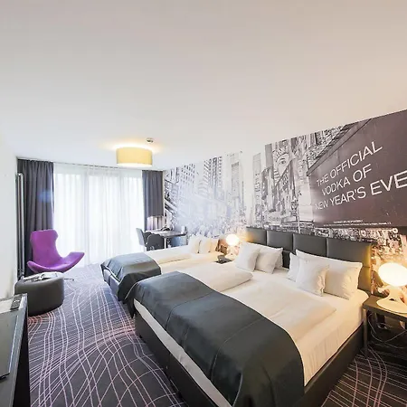 호텔 Euronova Arthotel