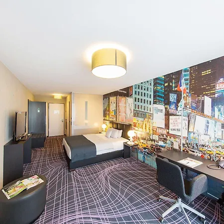 Euronova Arthotel Hotel 4*