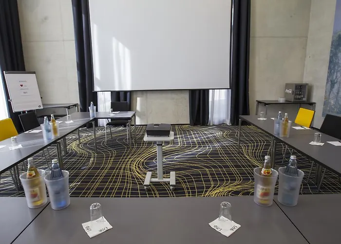 Euronova Arthotel Szálloda