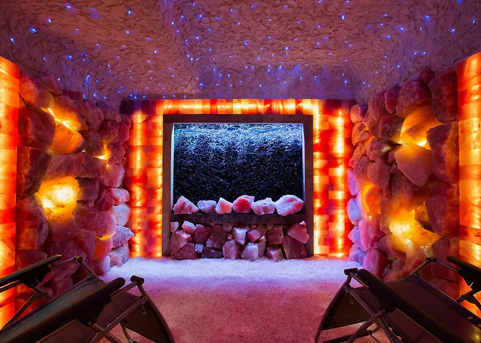 Euronova Arthotel Otel 4*