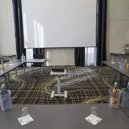 Euronova Arthotel Hotel